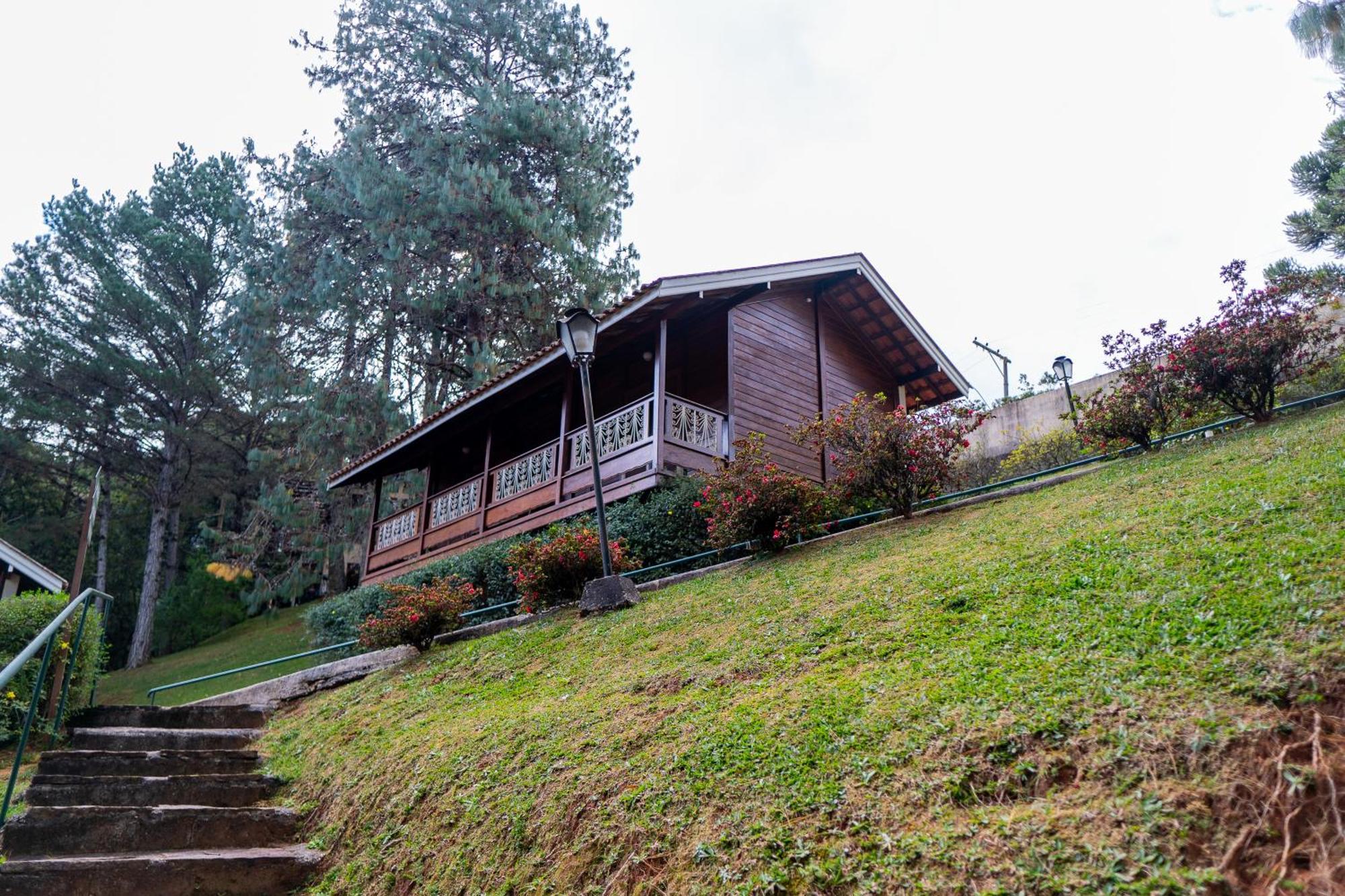 Pousada Dos Quatis Campos do Jordão Exteriör bild